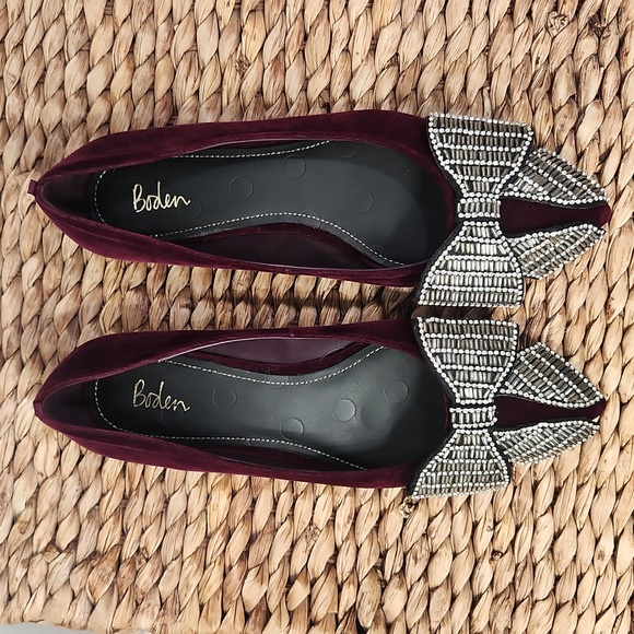 Boden Shoes - Boden Velvet Flats with Oversized Beaded Bow